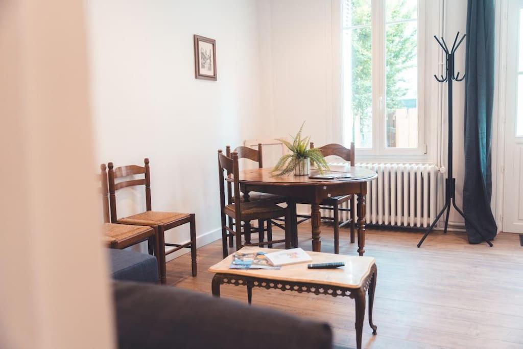 L'Etape - La Maison Des Amis Tours Exterior foto